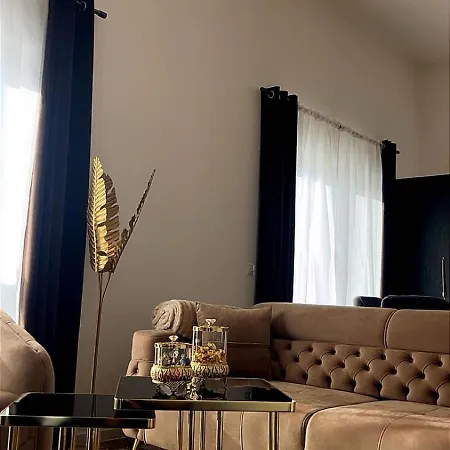 Modern Royal * Hirschaid